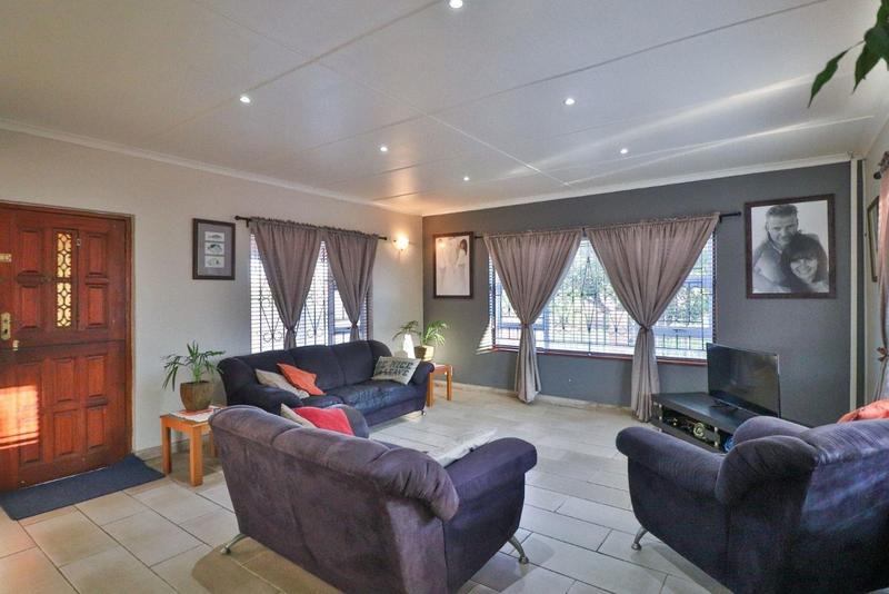 4 Bedroom Property for Sale in Heiderand Western Cape